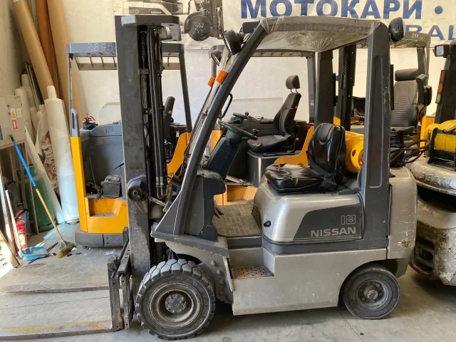Мотокари втора употреба под наем или продажба, употребяван газокар Nissan 1800 кг.